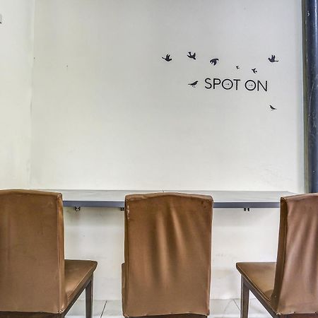 Spot On 90780 Gang Tengah Homestay Syariah Semarang Exteriör bild