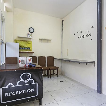 Spot On 90780 Gang Tengah Homestay Syariah Semarang Exteriör bild