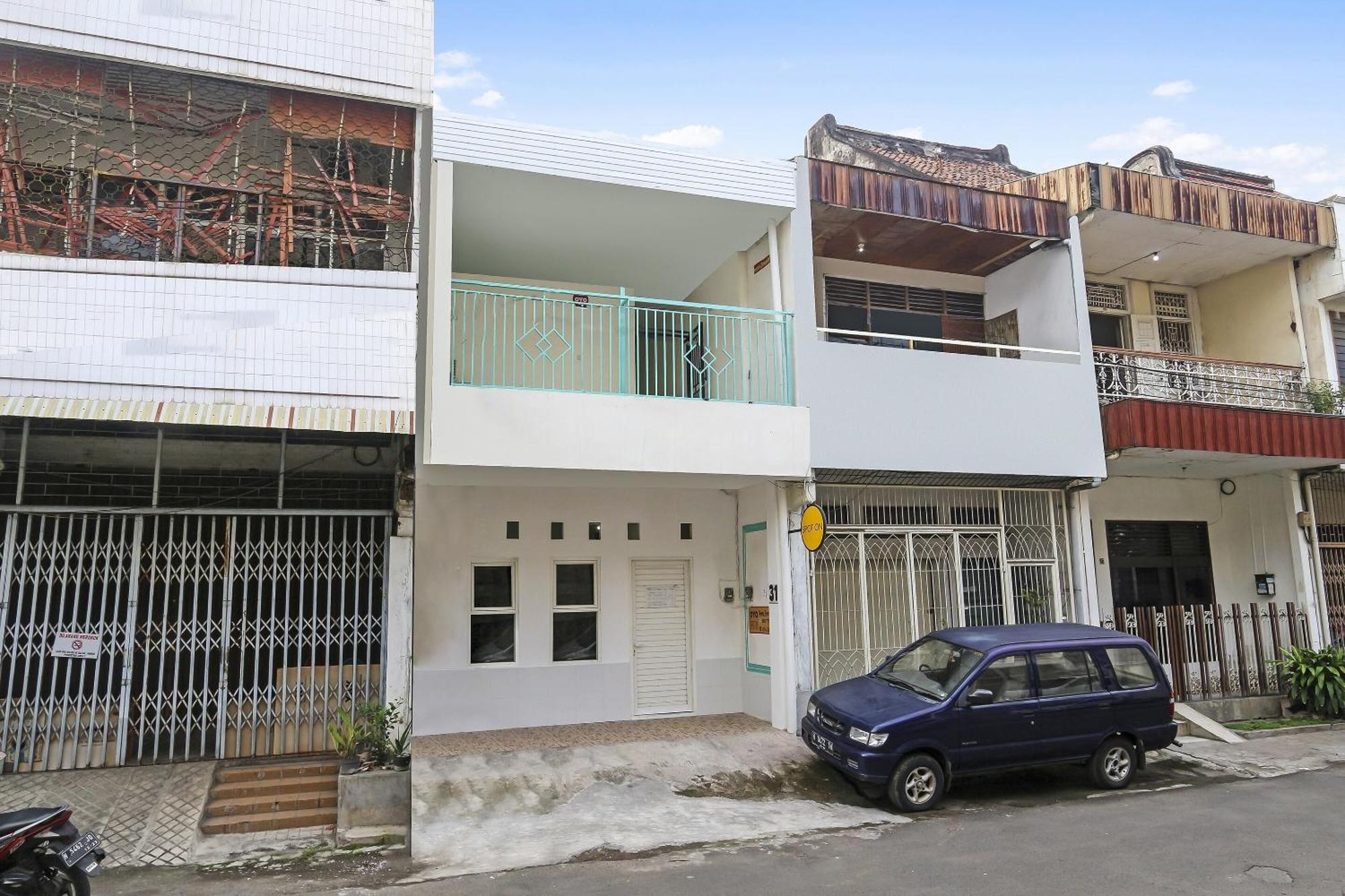 Spot On 90780 Gang Tengah Homestay Syariah Semarang Exteriör bild