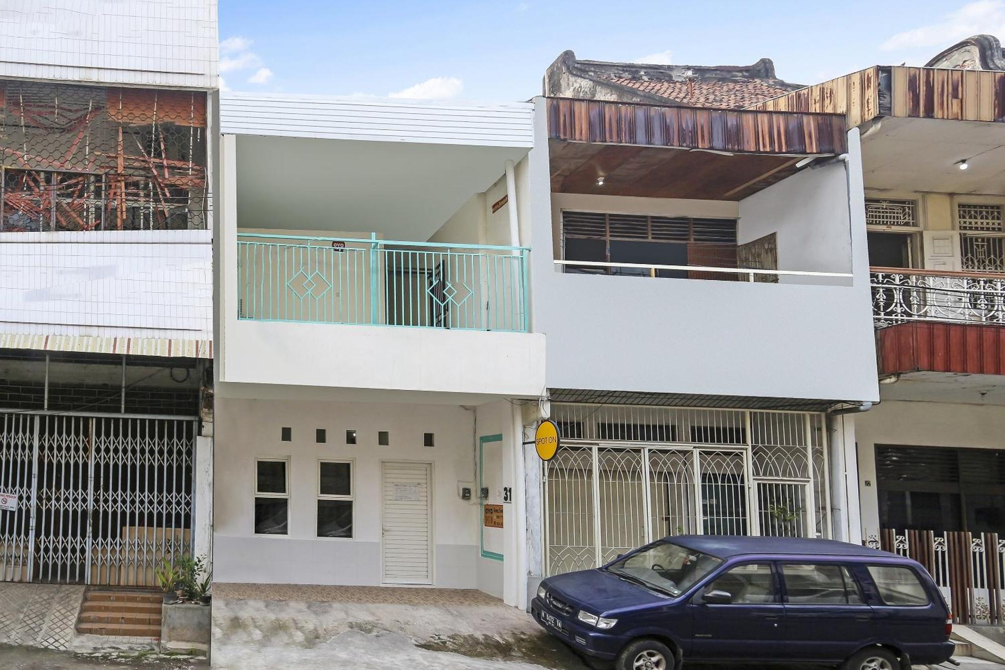 Spot On 90780 Gang Tengah Homestay Syariah Semarang Exteriör bild