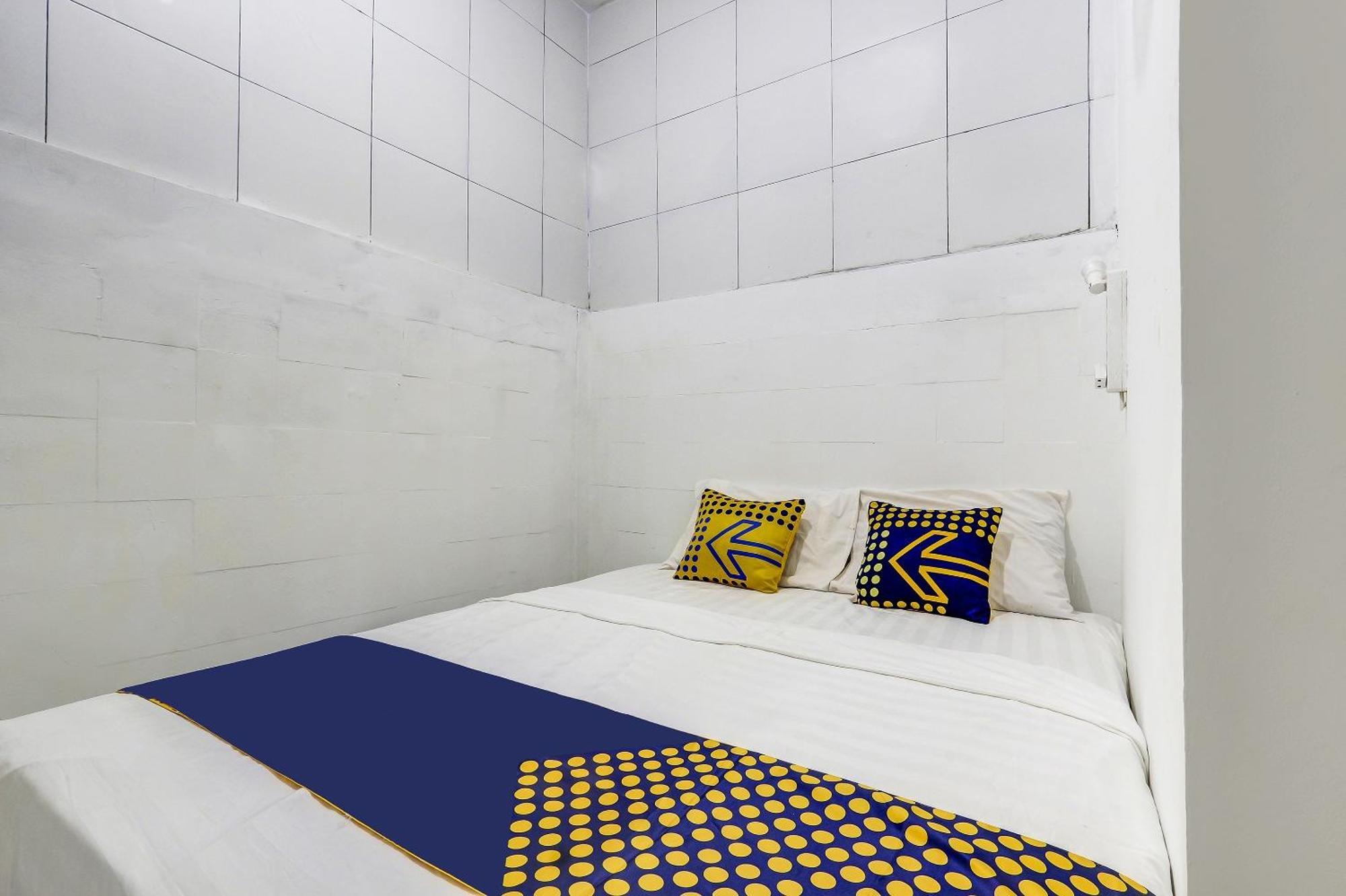Spot On 90780 Gang Tengah Homestay Syariah Semarang Exteriör bild